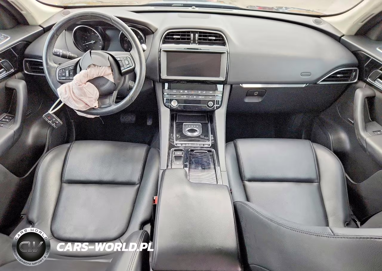 2020 Jaguar F-Pace Premium VIN:SADCJ2FX3LA632083 - 8