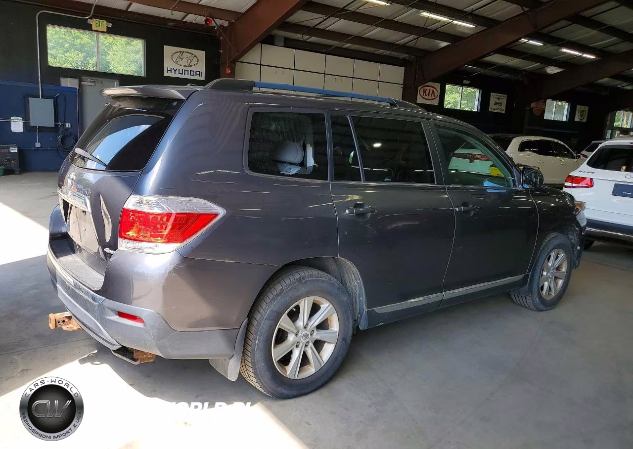 2011 Toyota Highlander Se VIN:5TDBK3EH0BS090382 - 3