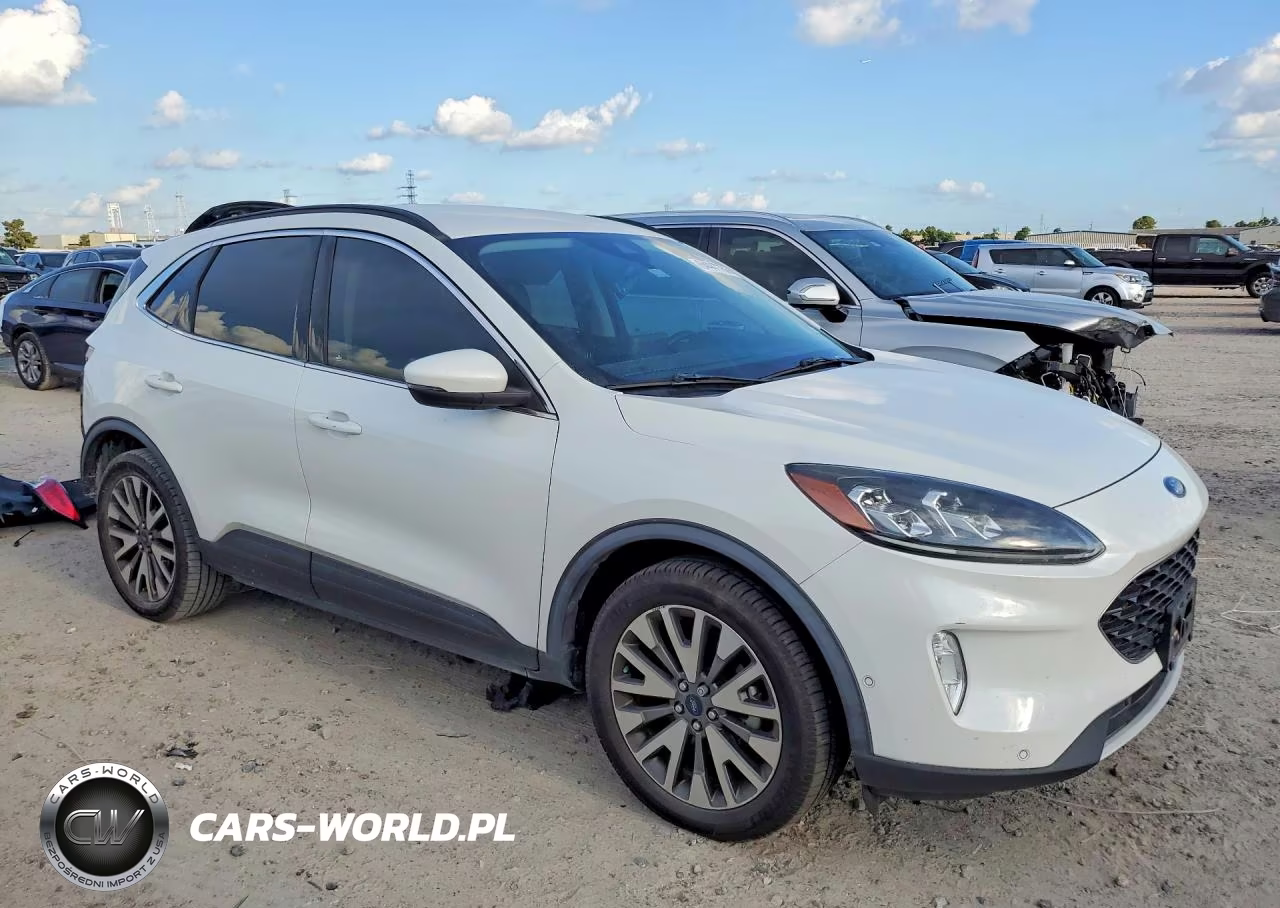 2020 Ford Escape Titanium VIN:1FMCU9J97LUB26027 - 4