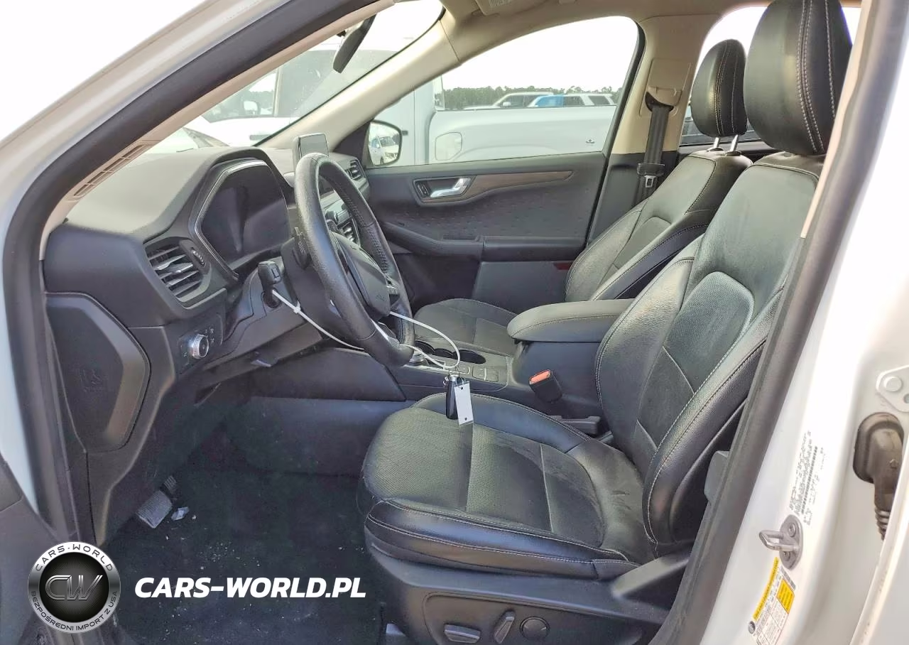 2020 Ford Escape Titanium VIN:1FMCU9J97LUB26027 - 7