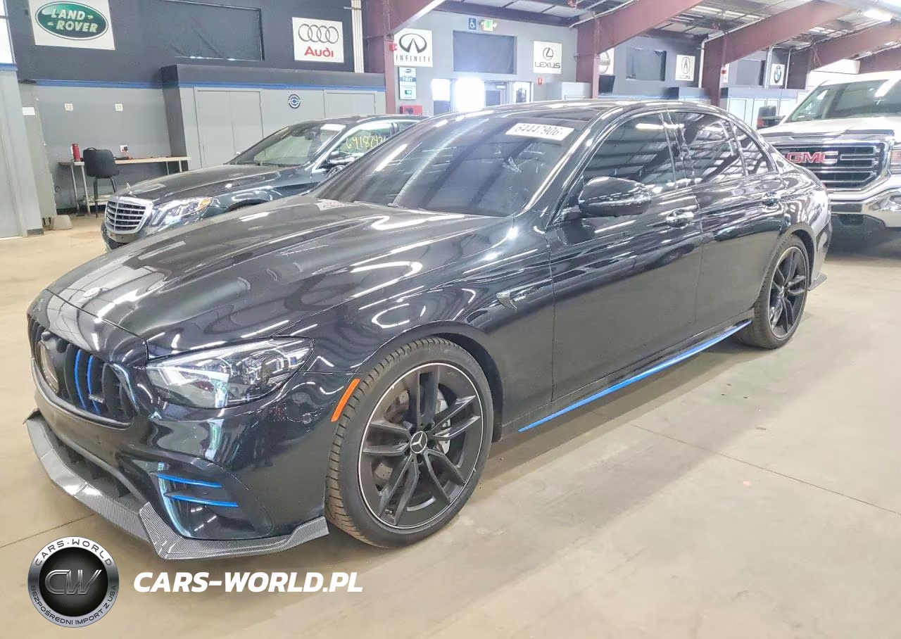 2022 Mercedes-Benz E Amg 53 4Matic – zdjęcie 1 z 12
