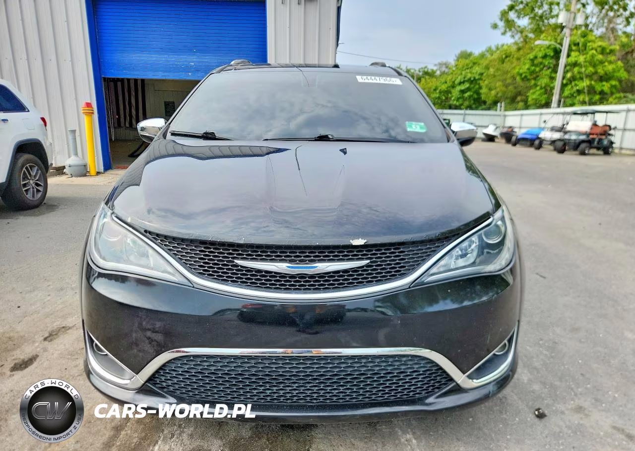 2018 Chrysler Pacifica Limited VIN:2C4RC1GG0JR273986 - 5