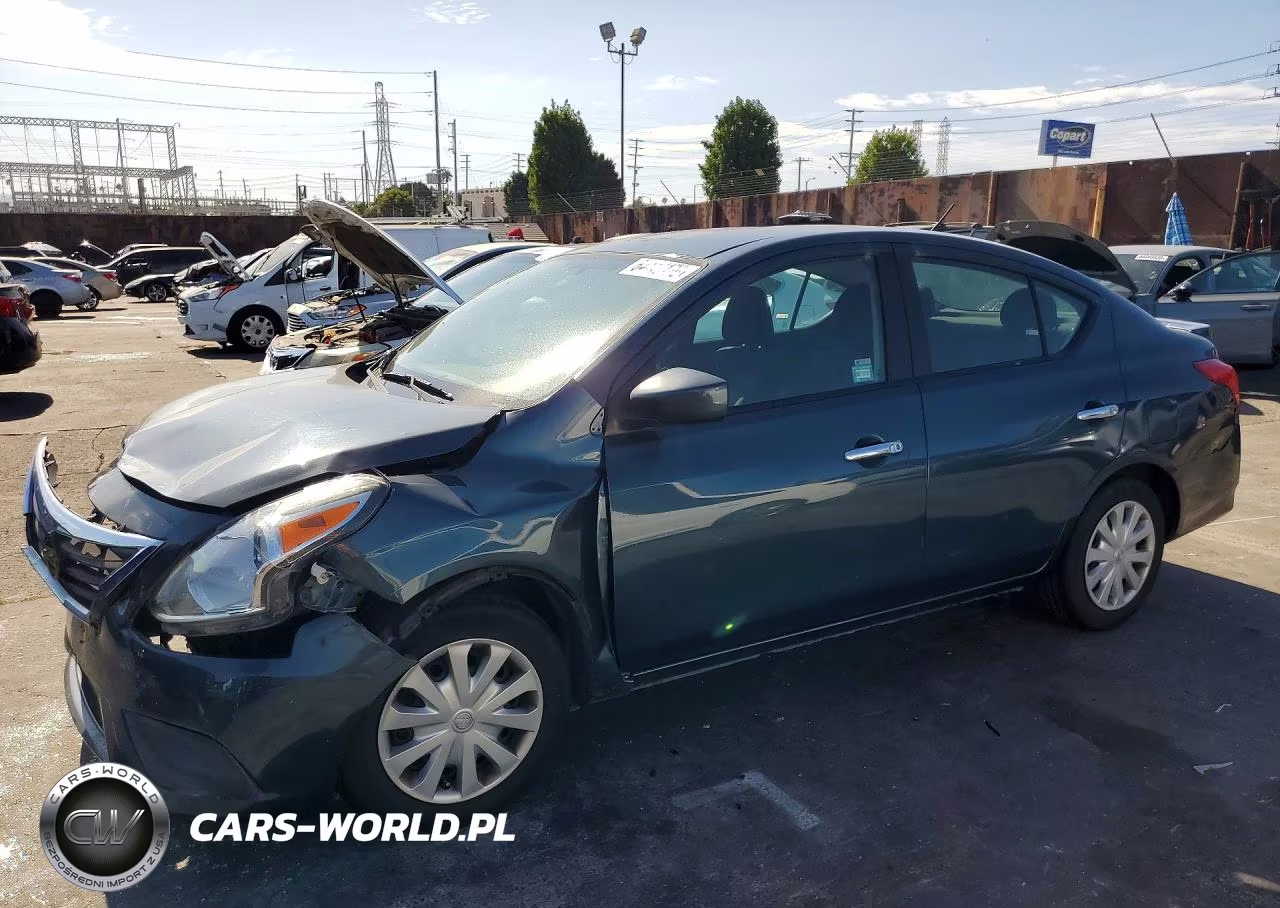 2016 Nissan Versa 1.6 Sv – zdjęcie 1 z 12
