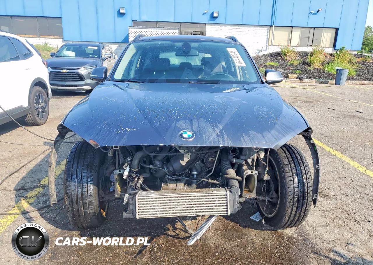 2014 BMW X1 xDrive28I VIN:WBAVL1C51EVY23523 - 5