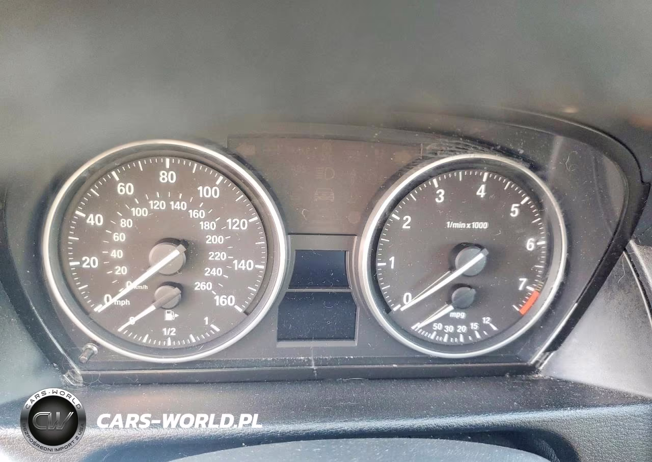 2014 BMW X1 xDrive28I VIN:WBAVL1C51EVY23523 - 9