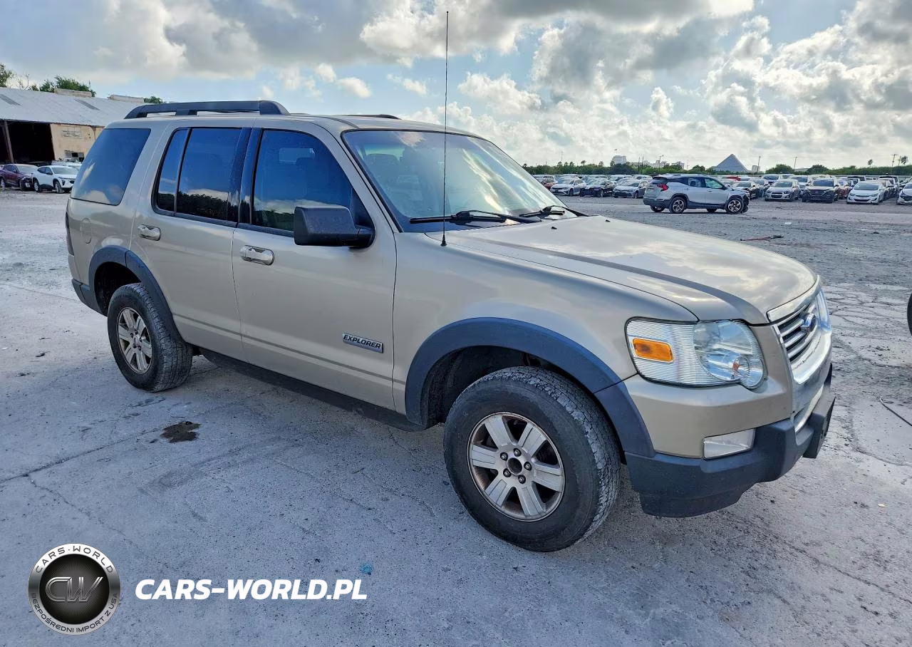 2007 Ford Explorer Xlt VIN:1FMEU63E47UB57954 - 4