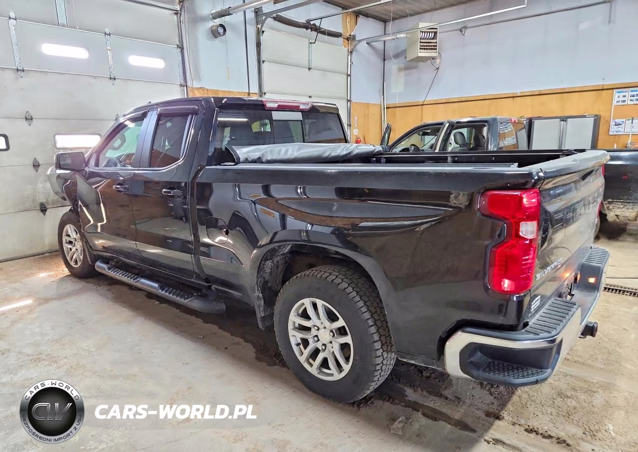 2020 Chevrolet Silverado K1500 Lt VIN:1GCRYDED0LZ135725 - 2