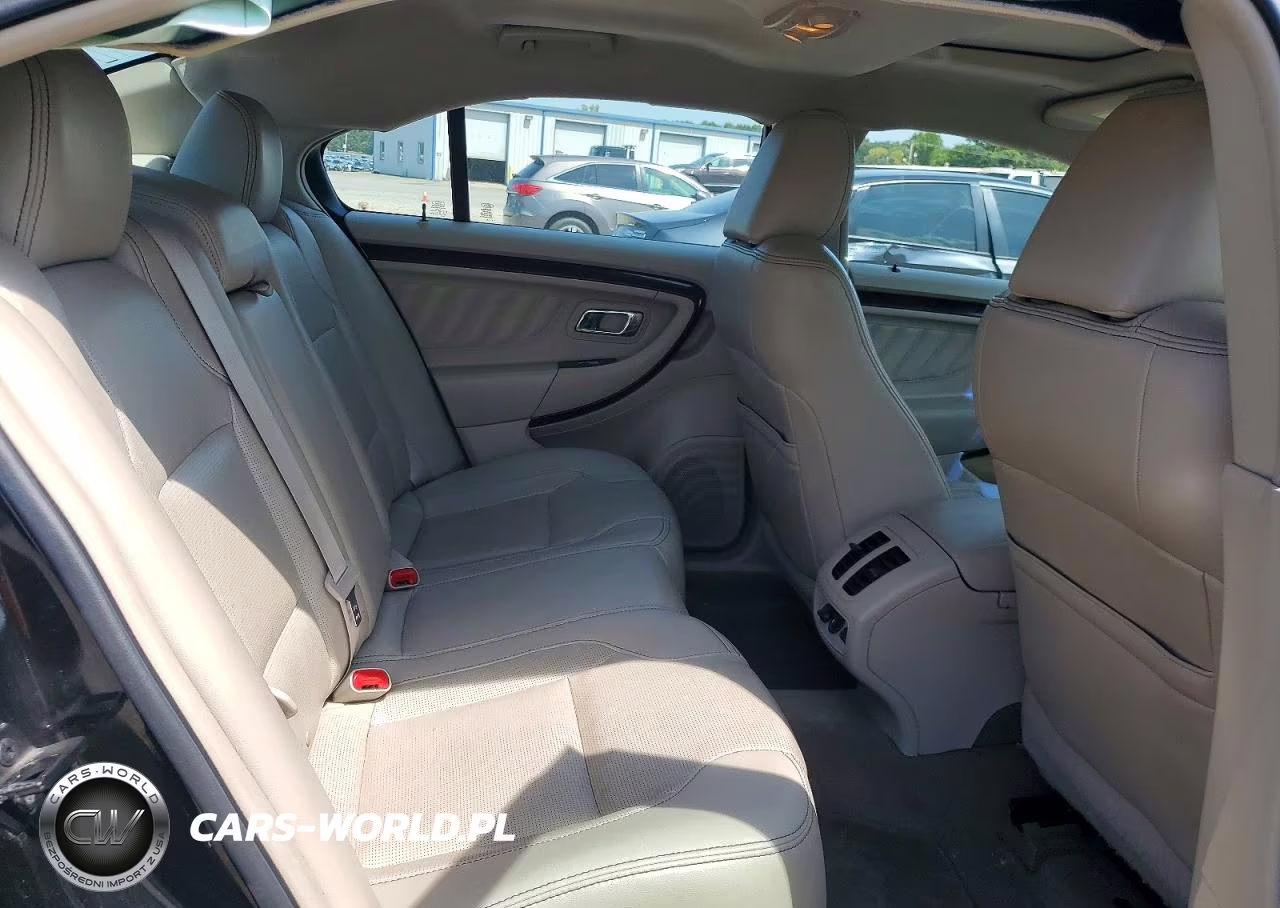 2012 Ford Taurus Limited VIN:1FAHP2FW8CG117428 - 10