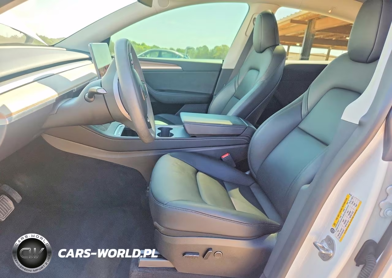 2023 Tesla Model Y VIN:7SAYGDEE9PA107750 - 7