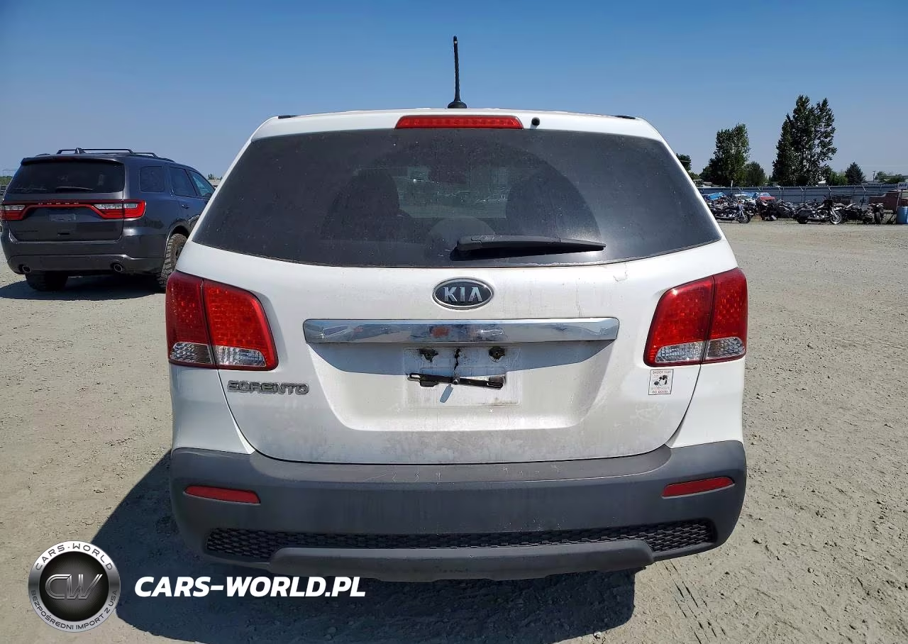 2011 Kia Sorento Lx VIN:5XYKTCA17BG007422 - 6