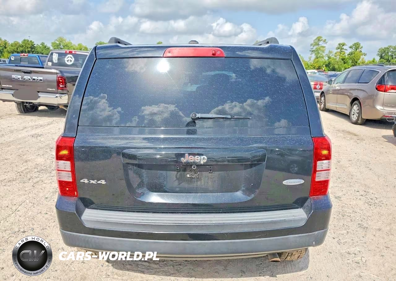 2014 Jeep Patriot Latitude VIN:1C4NJRFB7ED542082 - 6