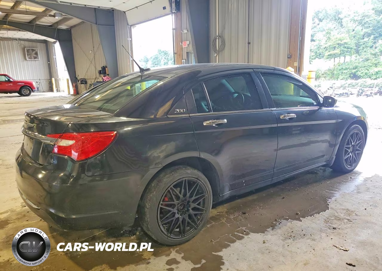 2011 Chrysler 200 Limited VIN:1C3BC2FG0BN516482 - 3