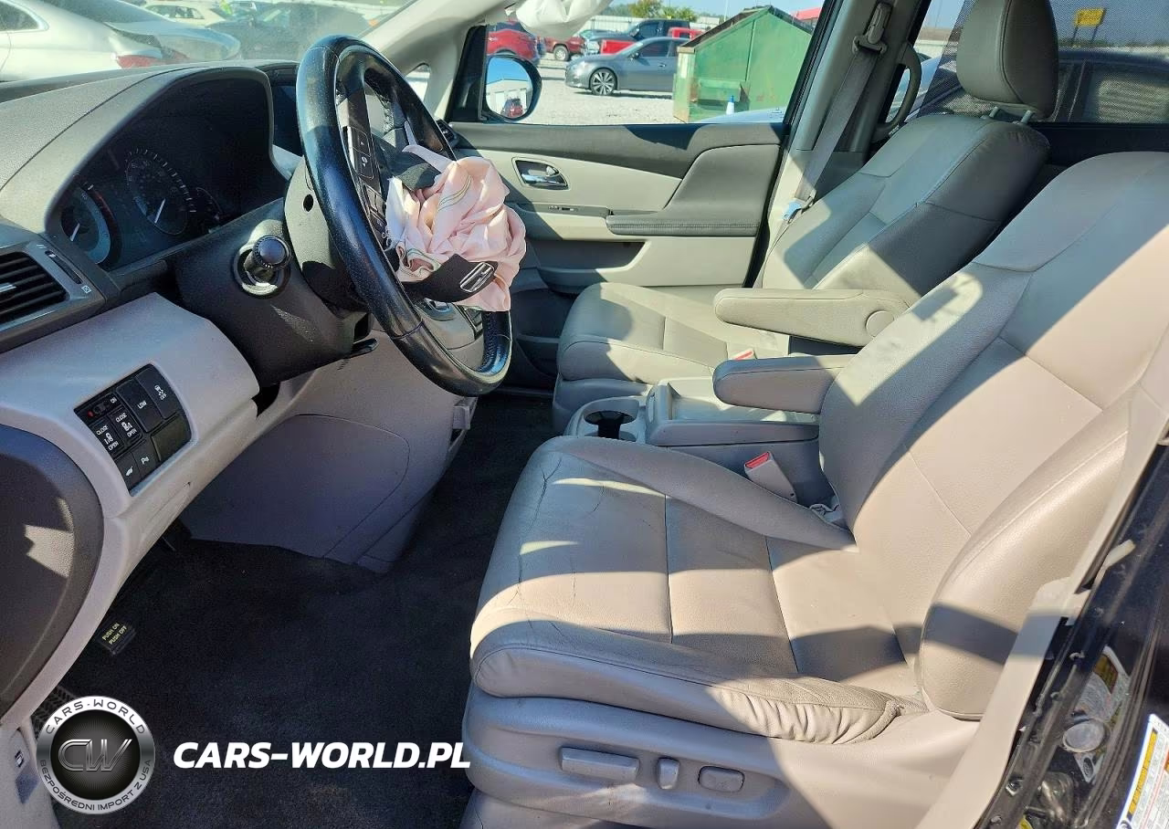 2016 Honda Odyssey Touring VIN:5FNRL5H91GB027962 - 7