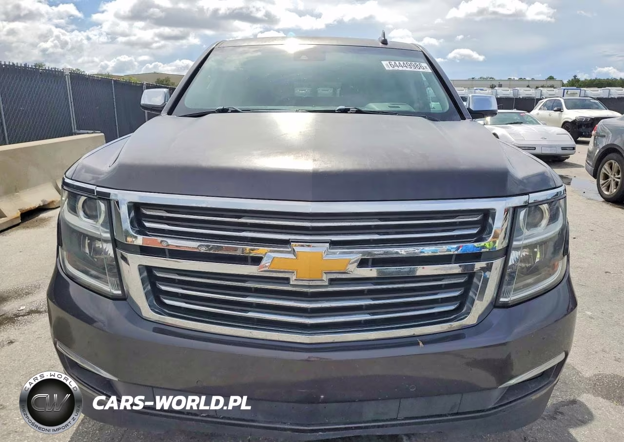 2017 Chevrolet Suburban K1500 Premier VIN:1GNSKJKC9HR149313 - 5