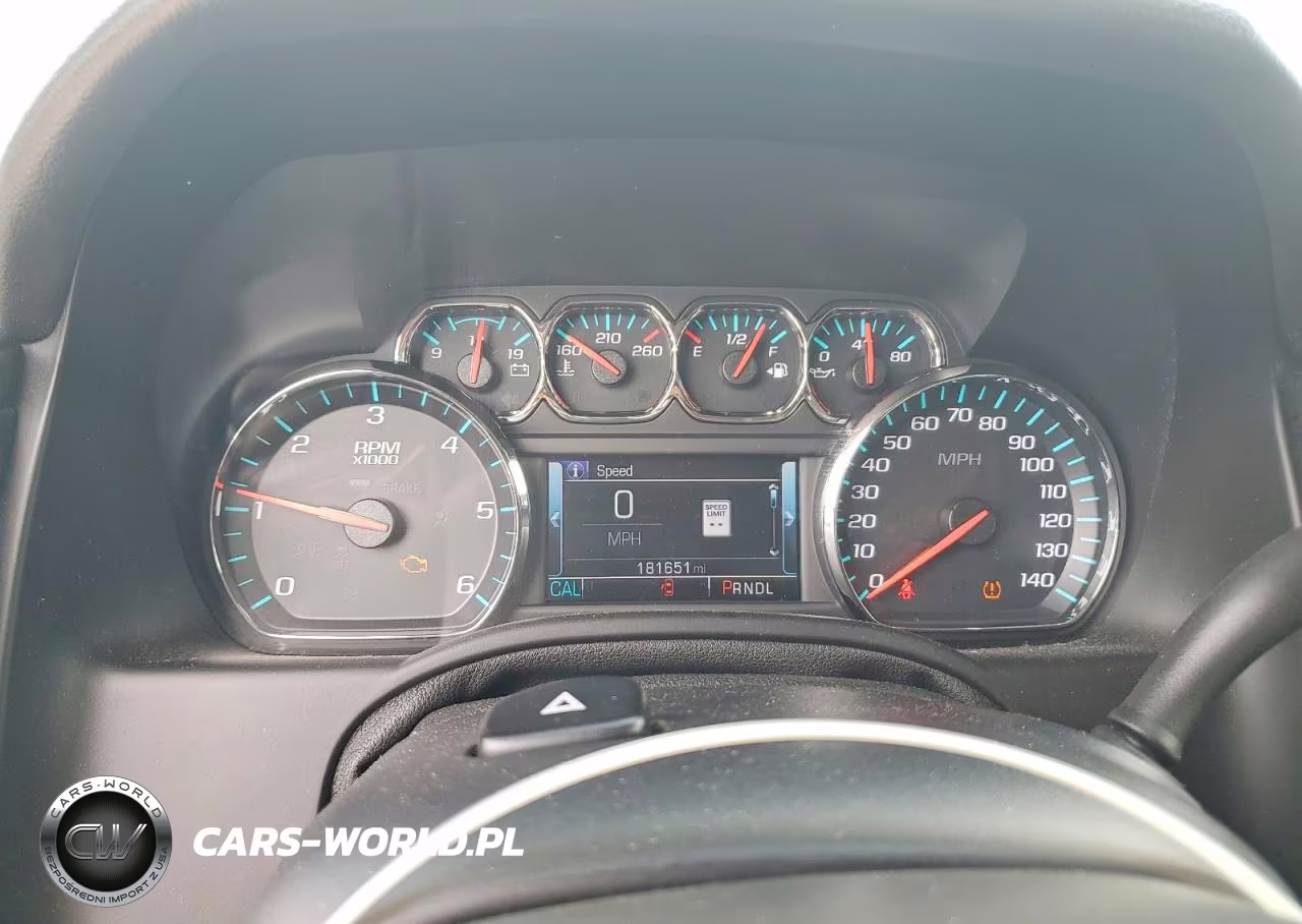 2017 Chevrolet Suburban K1500 Premier VIN:1GNSKJKC9HR149313 - 9