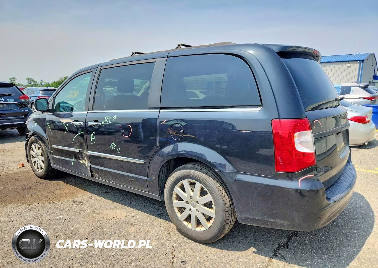 2015 Chrysler Town & Country Touring VIN:2C4RC1BG2FR664636 - 2