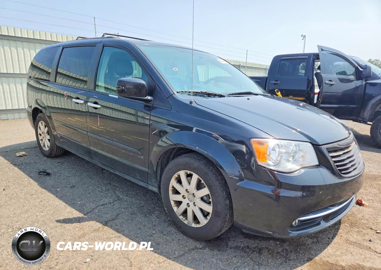 2015 Chrysler Town & Country Touring VIN:2C4RC1BG2FR664636 - 4