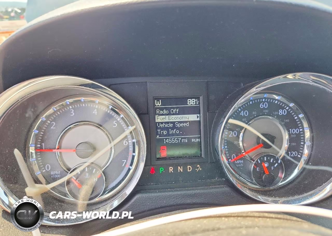 2015 Chrysler Town & Country Touring VIN:2C4RC1BG2FR664636 - 9