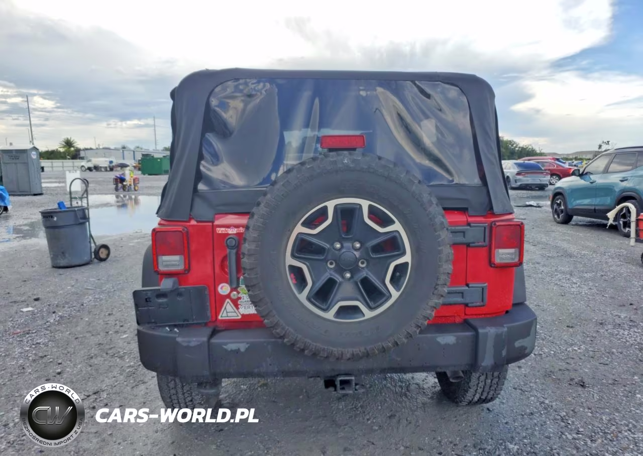 2012 Jeep Wrangler Unlimited Sport VIN:1C4BJWDG4CL261389 - 6
