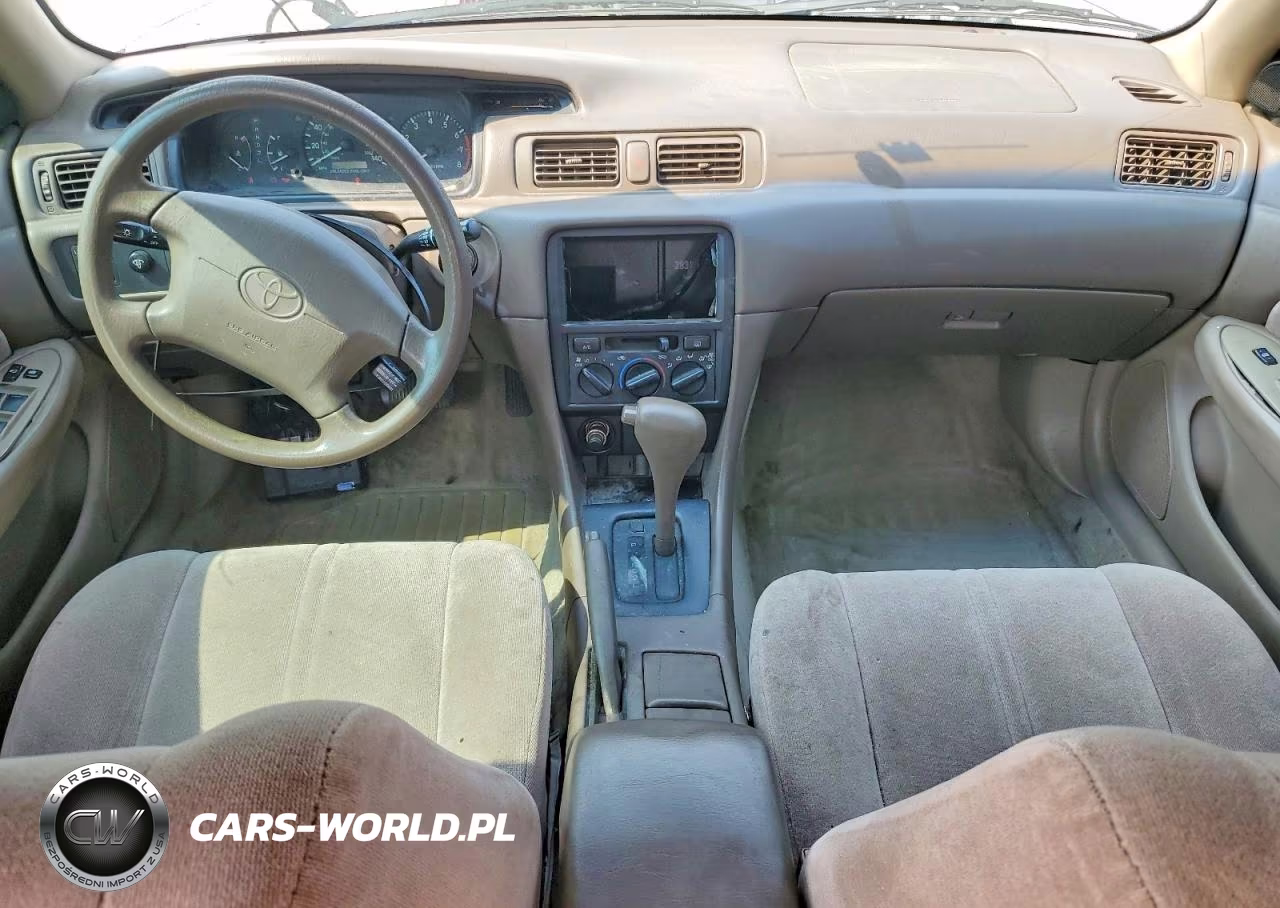 1999 Toyota Camry Le VIN:4T1BG22K9XU484313 - 8