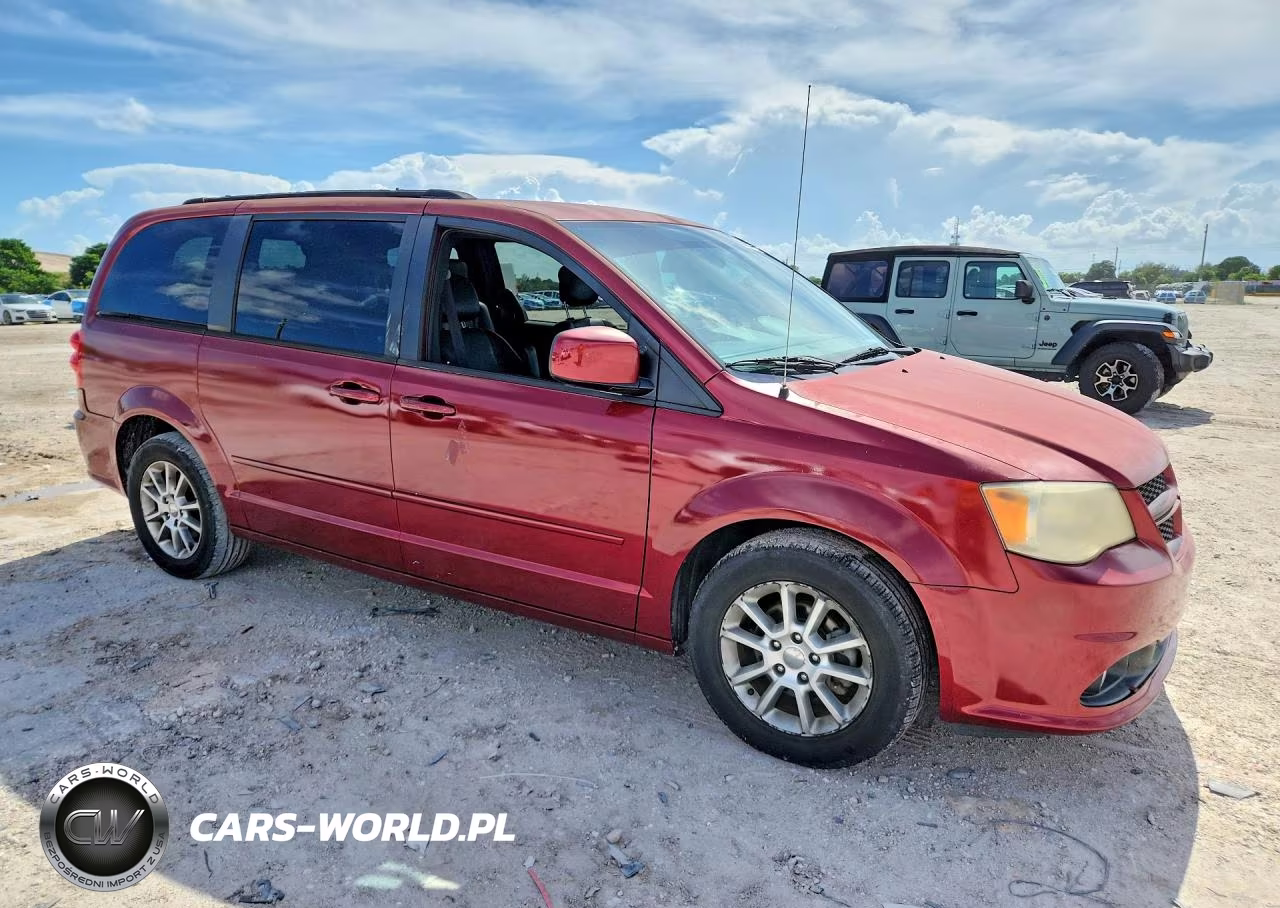 2011 Dodge Grand Caravan R-T VIN:2D4RN7DG3BR696664 - 4