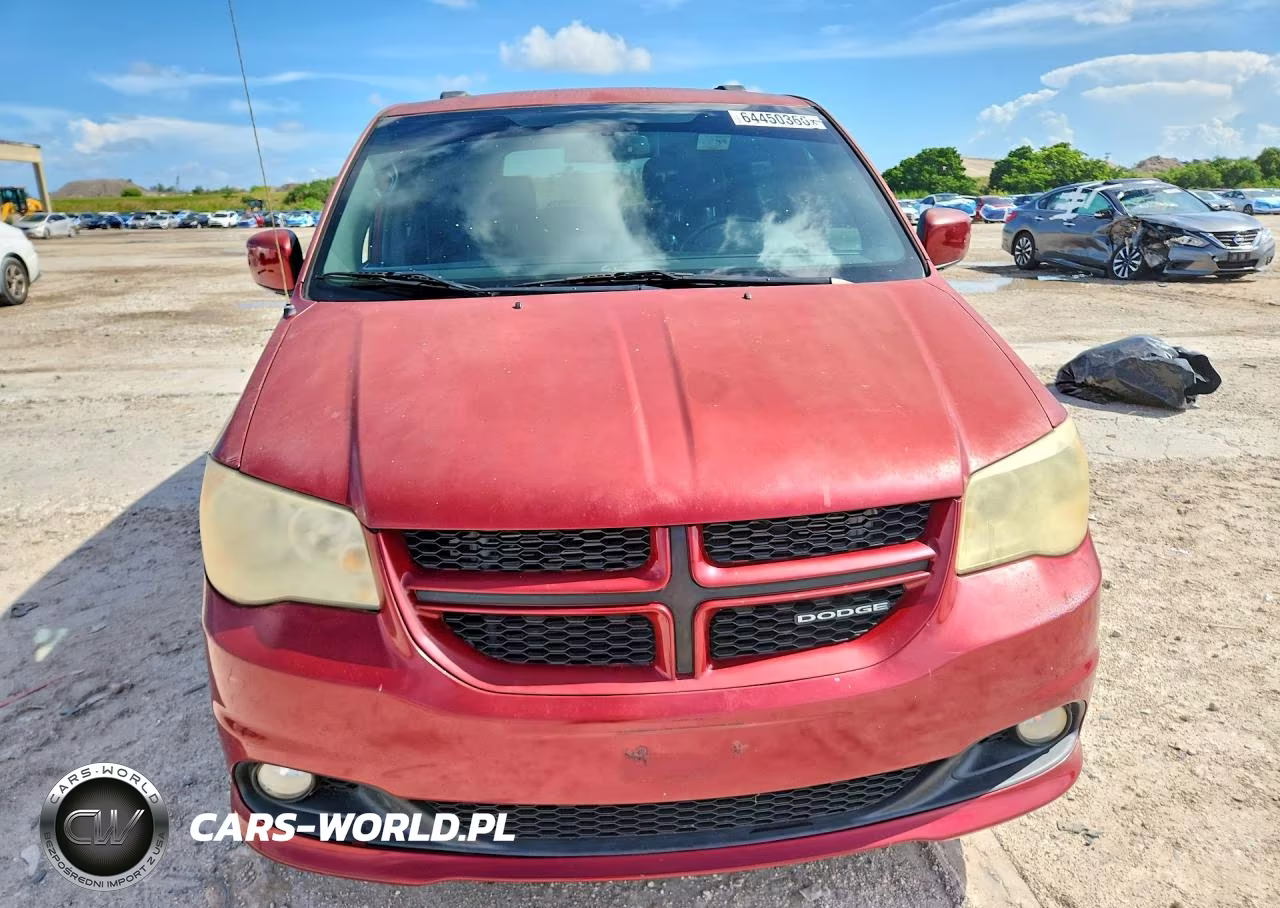 2011 Dodge Grand Caravan R-T VIN:2D4RN7DG3BR696664 - 5