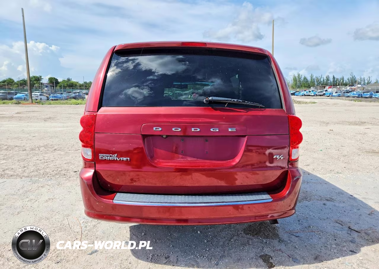 2011 Dodge Grand Caravan R-T VIN:2D4RN7DG3BR696664 - 6