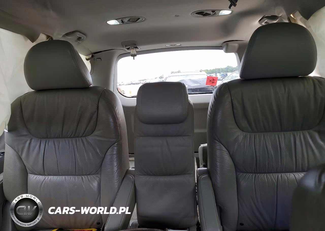 2008 Honda Odyssey Touring VIN:5FNRL388X8B060312 - 10