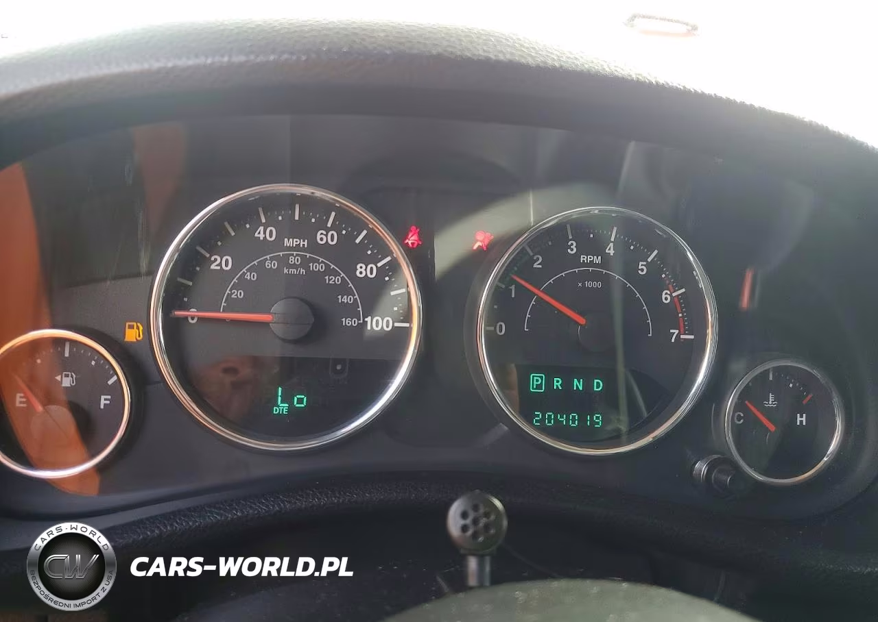 2011 Jeep Wrangler Unlimited Sport VIN:1J4BA3H17BL582341 - 9