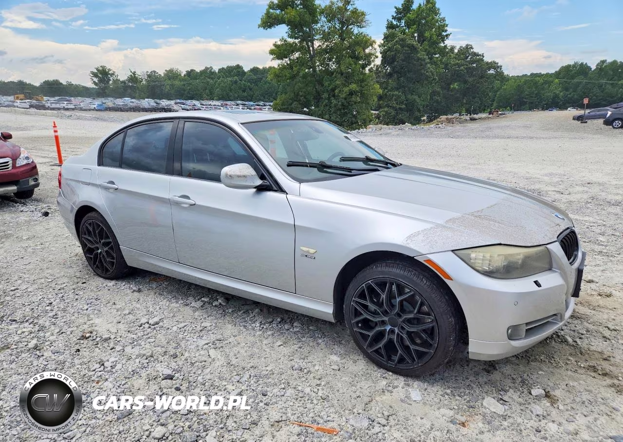 2009 BMW 335 Xi VIN:WBAPL33599A406328 - 4