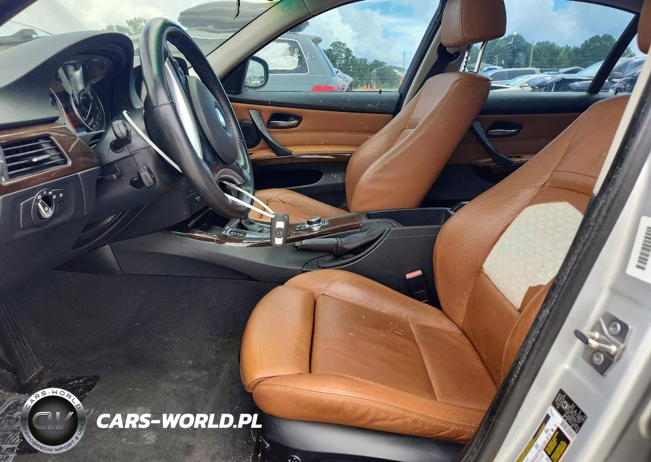 2009 BMW 335 Xi VIN:WBAPL33599A406328 - 7