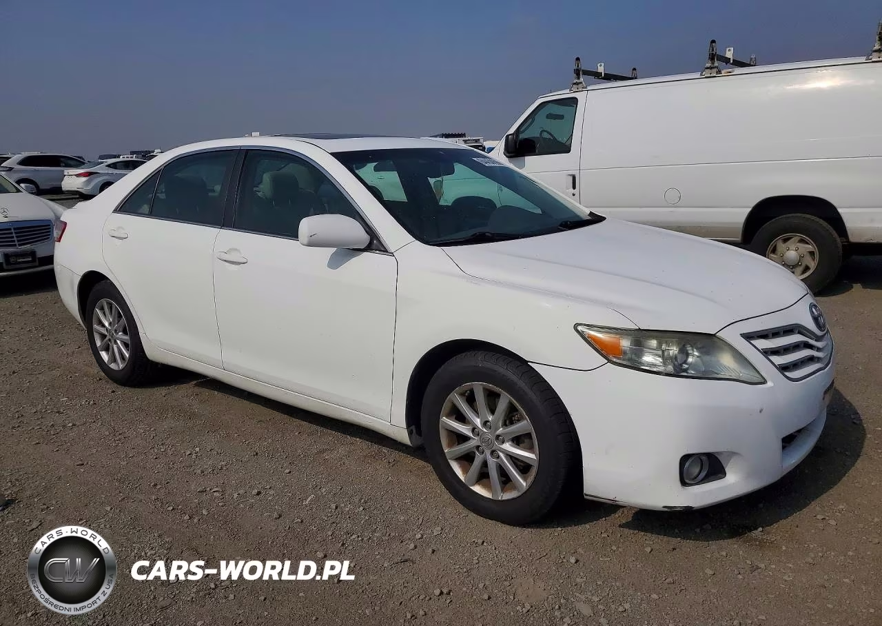 2011 Toyota Camry Xle VIN:4T1BF3EK1BU756947 - 4
