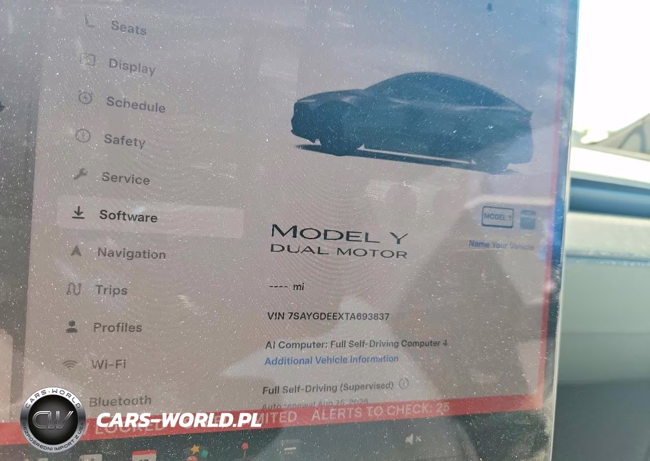 2026 Tesla Model Y VIN:7SAYGDEEXTA693837 - 9