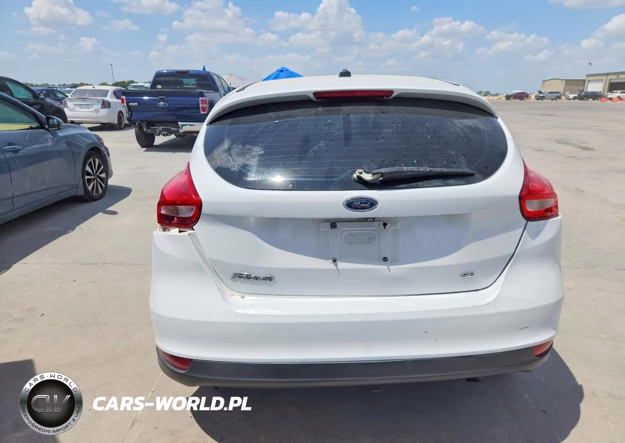 2015 Ford Focus Se VIN:1FADP3K24FL262890 - 6