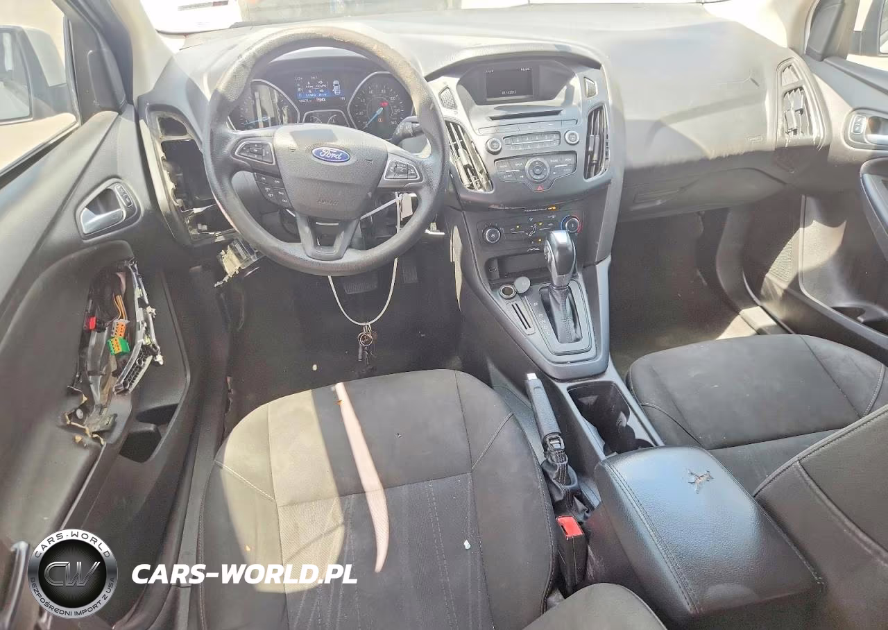 2015 Ford Focus Se VIN:1FADP3K24FL262890 - 8