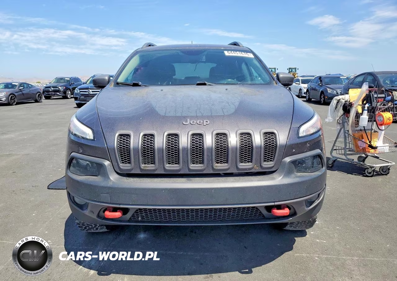 2018 Jeep Cherokee Trailhawk VIN:1C4PJMBX7JD610338 - 5