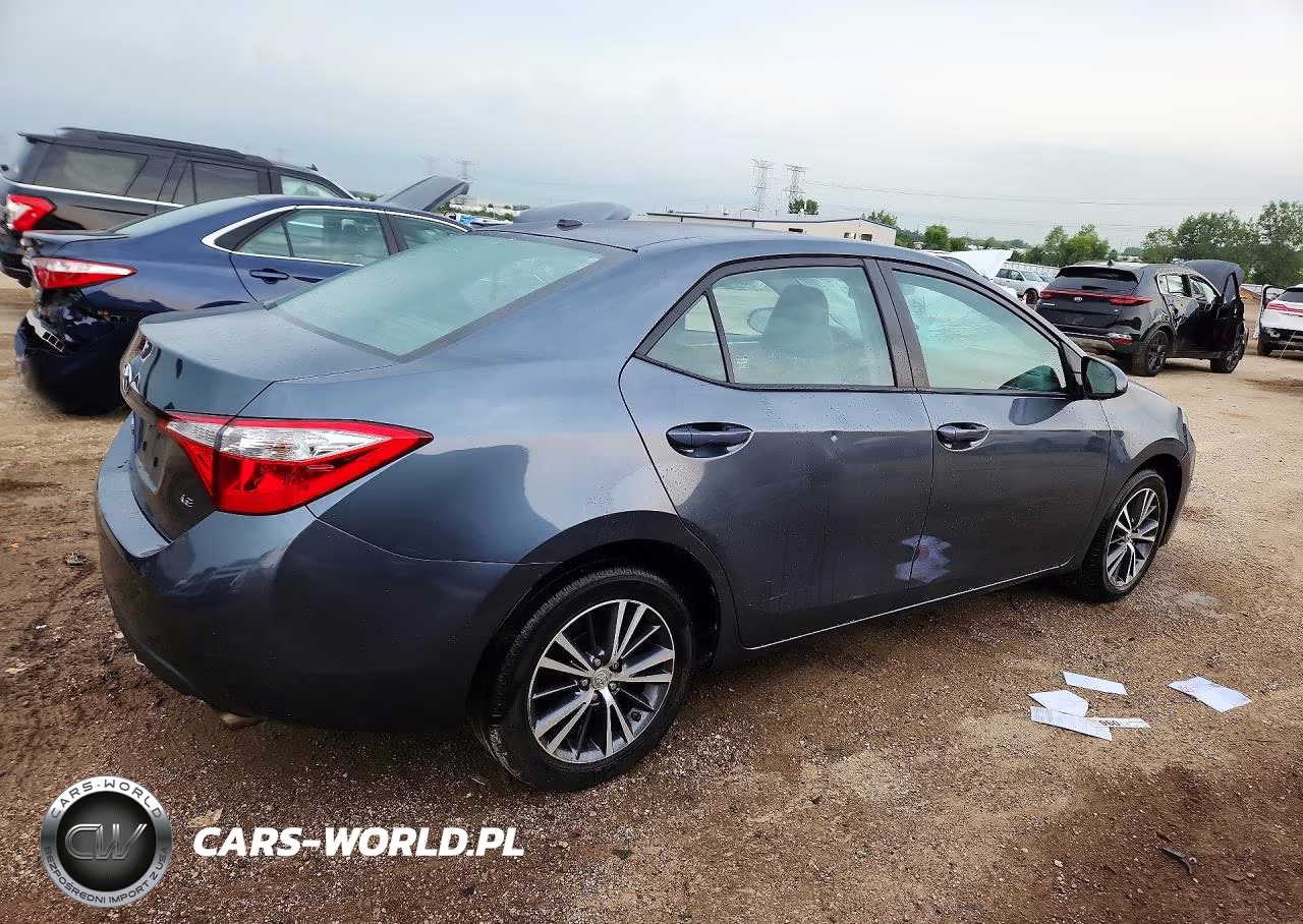 2016 Toyota Corolla Le Premium VIN:2T1BURHE5GC616035 - 3