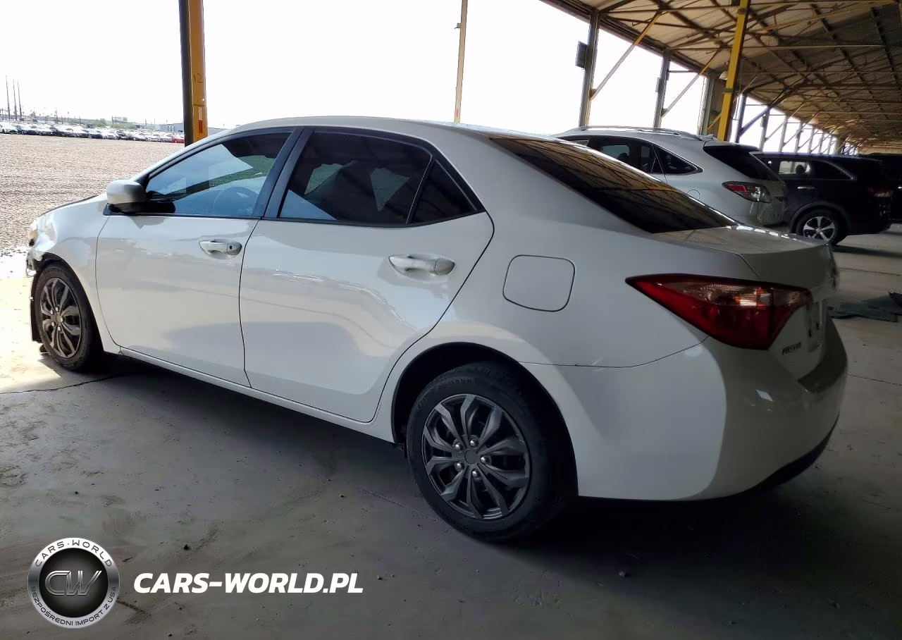 2018 Toyota Corolla Le VIN:2T1BURHE0JC974005 - 2