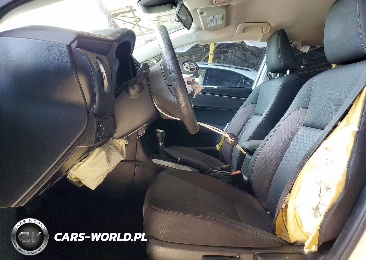 2018 Toyota Corolla Le VIN:2T1BURHE0JC974005 - 7