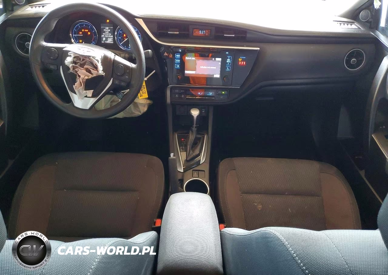 2018 Toyota Corolla Le VIN:2T1BURHE0JC974005 - 8