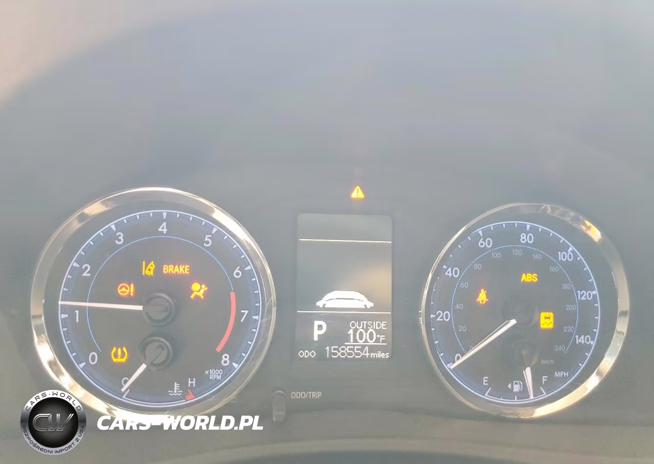2018 Toyota Corolla Le VIN:2T1BURHE0JC974005 - 9