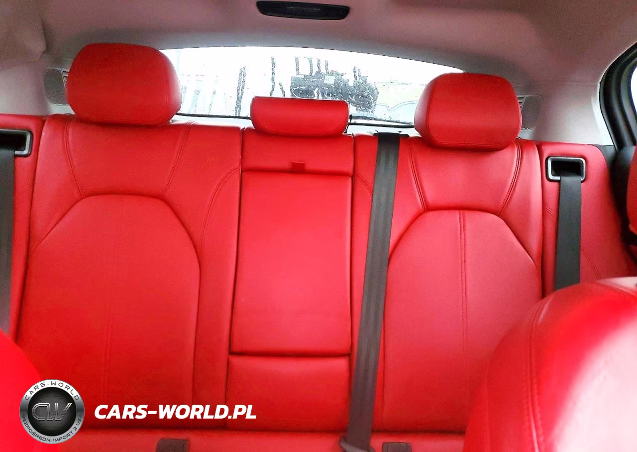 2019 Alfa Romeo Stelvio VIN:ZASPAKAN2K7C51685 - 10