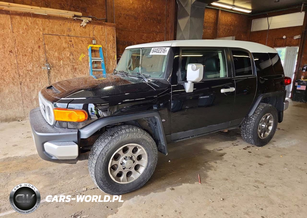 2013 Toyota Fj Cruiser Base