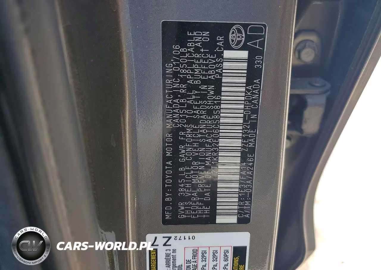 2006 Toyota Matrix Base VIN:2T1KR32E06C585816 - 12