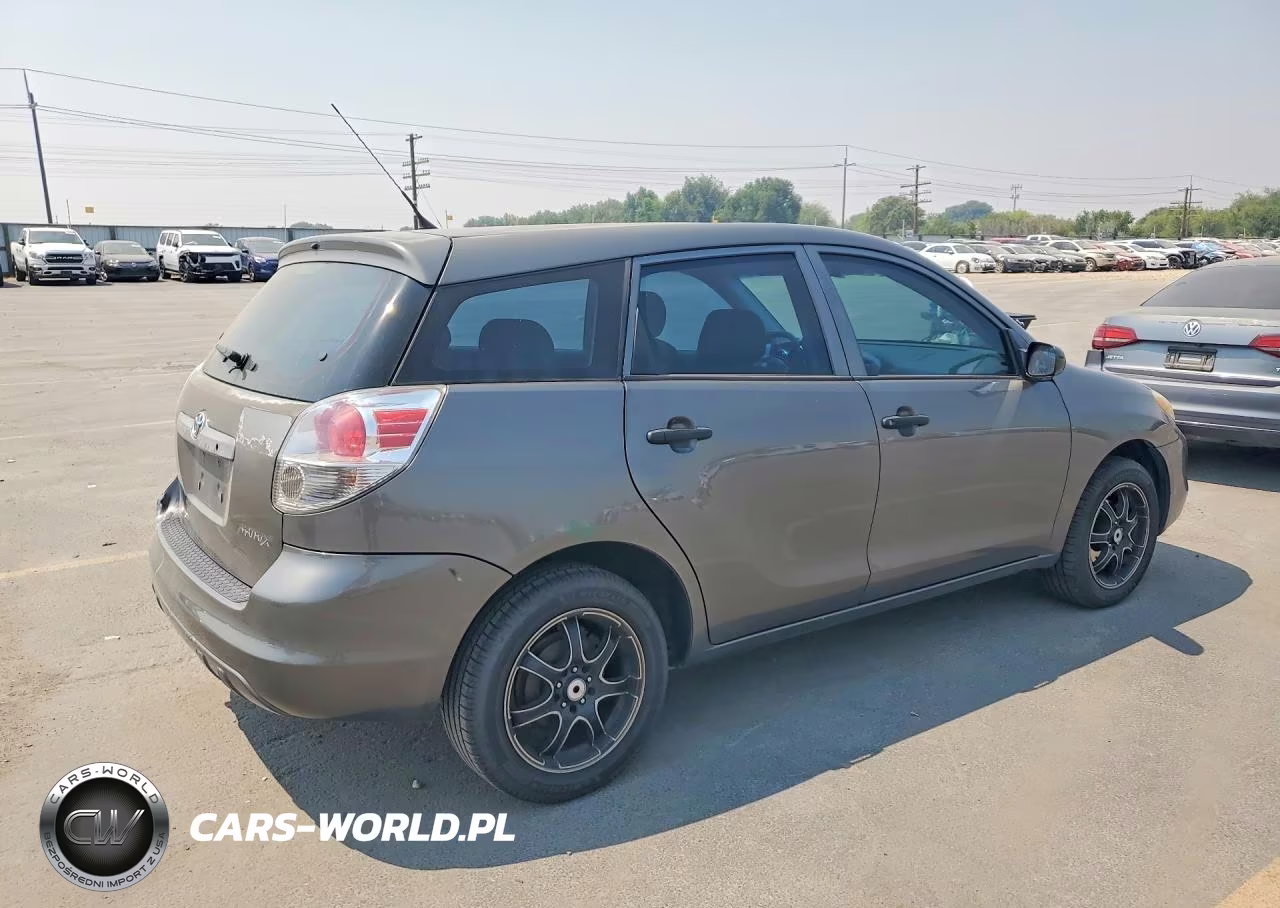 2006 Toyota Matrix Base VIN:2T1KR32E06C585816 - 3