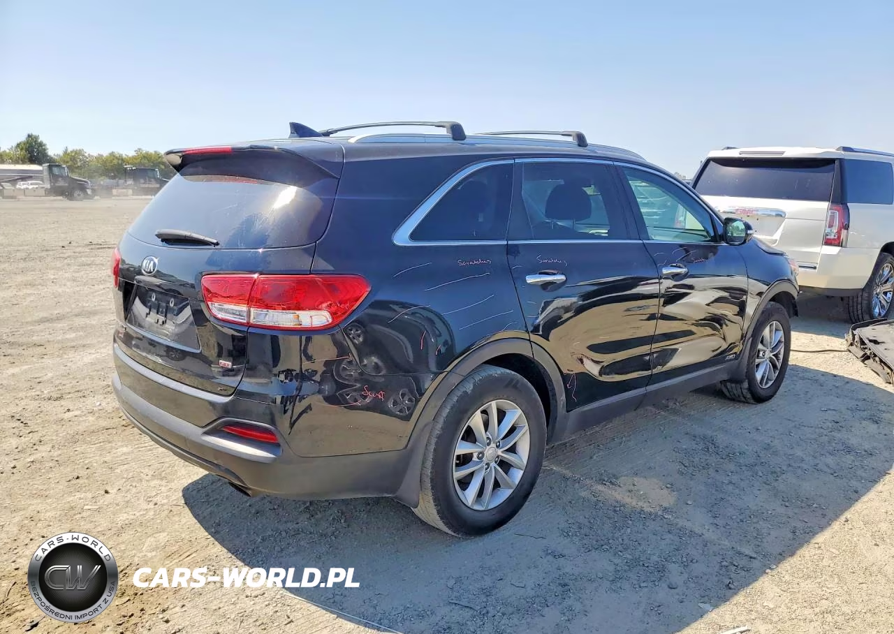 2018 Kia Sorento Lx VIN:5XYPGDA35JG385948 - 3