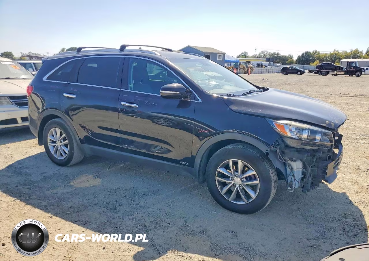 2018 Kia Sorento Lx VIN:5XYPGDA35JG385948 - 4
