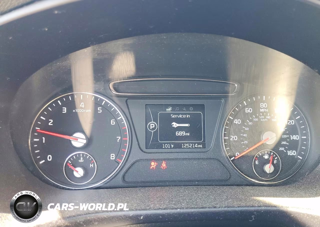 2018 Kia Sorento Lx VIN:5XYPGDA35JG385948 - 9