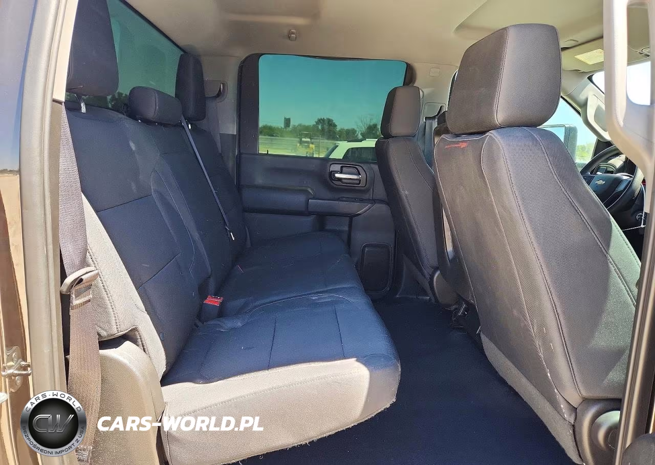 2020 Chevrolet Silverado C2500 Custom VIN:1GC4WME74LF127283 - 10