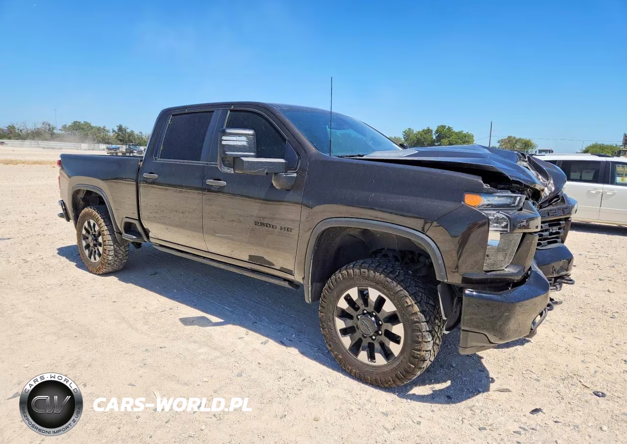 2020 Chevrolet Silverado C2500 Custom VIN:1GC4WME74LF127283 - 4